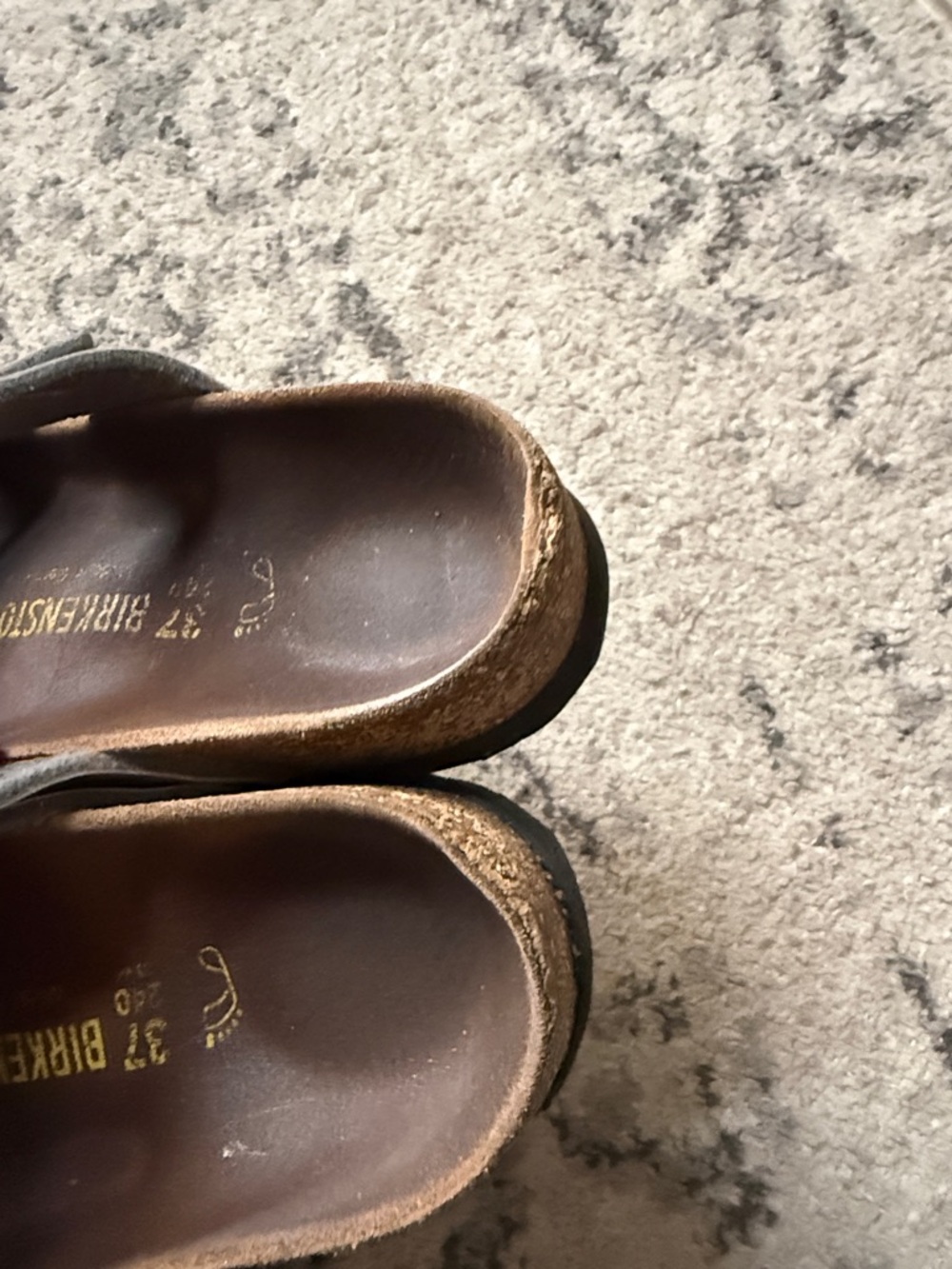 Birkenstock Silver Sandals - Metallic Footbed Slide WOMENS EUR 37 (Size 6/6.5) - Picture 3 of 7
